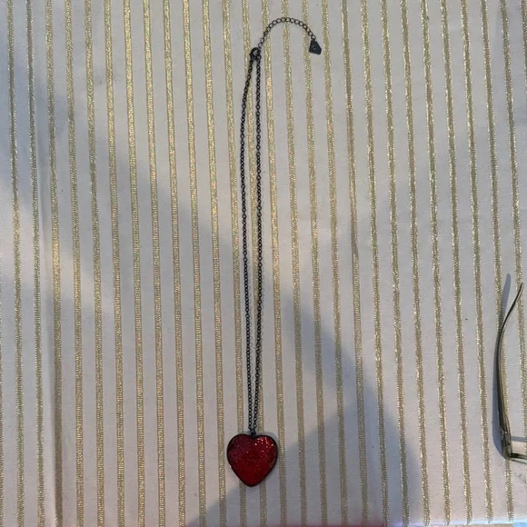 Park Lane NWOT Glamorous Red Heart Pendant Necklace - Picture 1 of 3